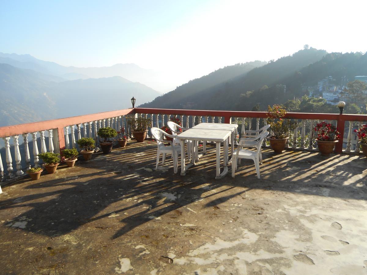 Hotel View Point Пелинг Екстериор снимка