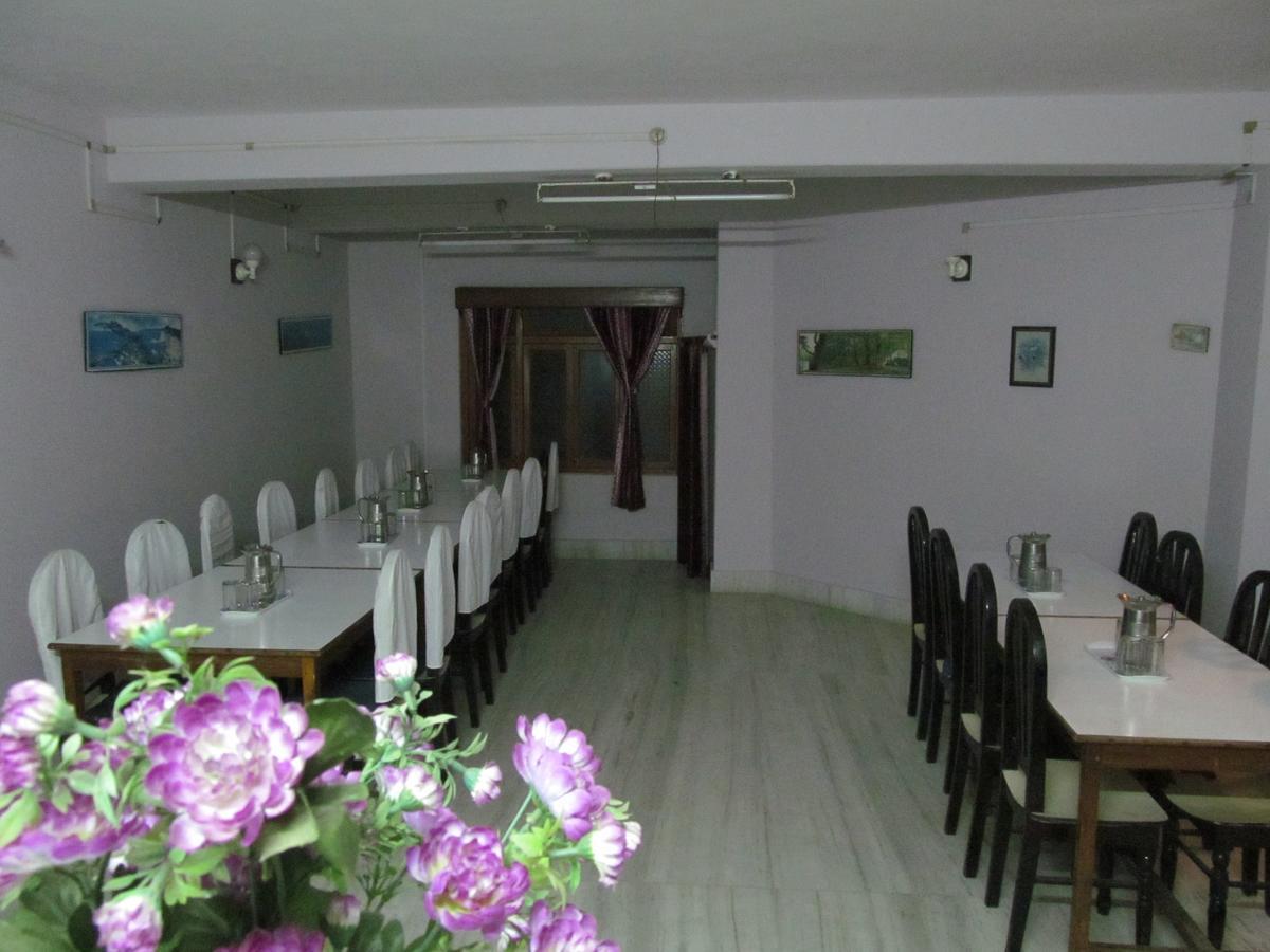 Hotel View Point Пелинг Екстериор снимка