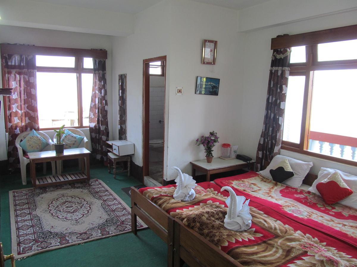 Hotel View Point Пелинг Екстериор снимка