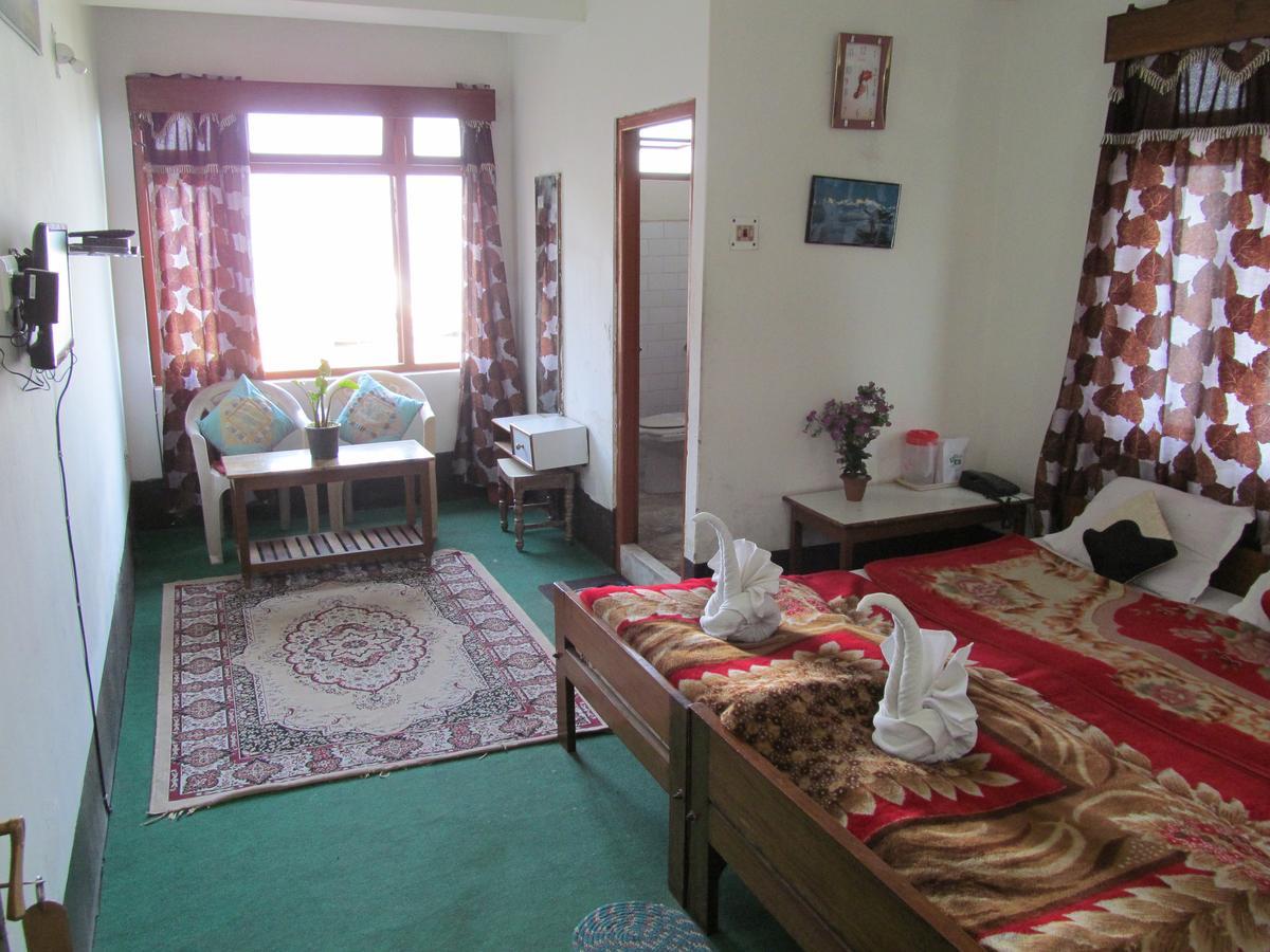 Hotel View Point Пелинг Екстериор снимка